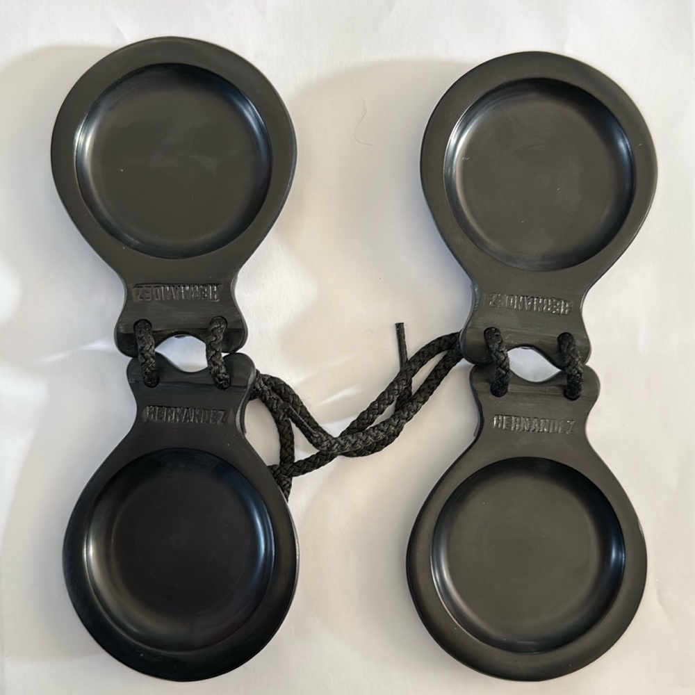 Semi professional castanets by del sur.
